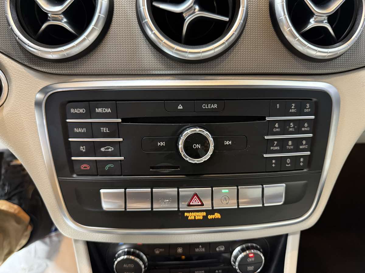 2018 Mercedes Benz CLA 250 photo 22