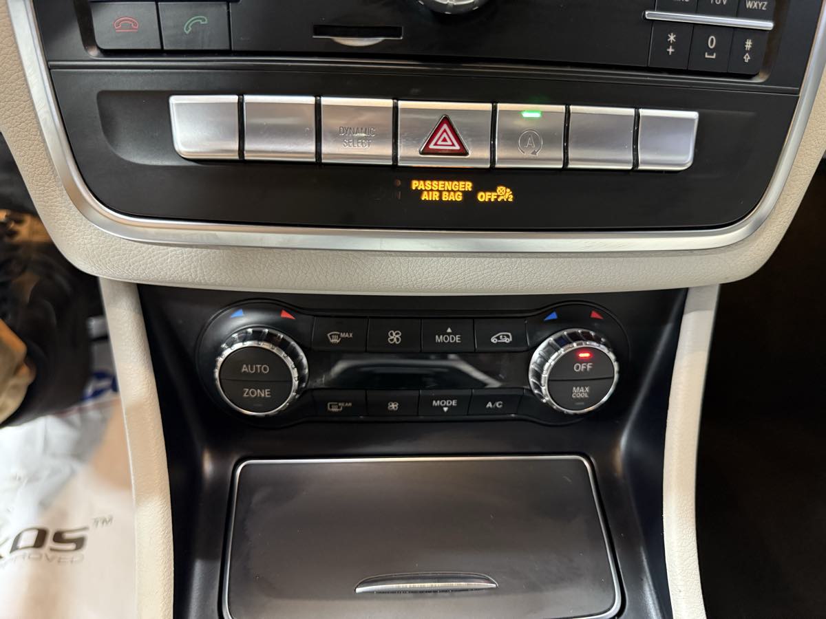 2018 Mercedes Benz CLA 250 photo 23