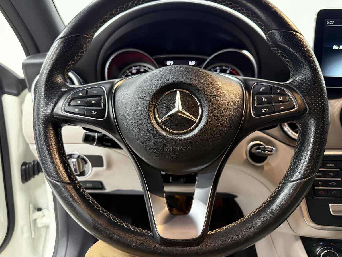 2018 Mercedes Benz CLA 250 photo 26