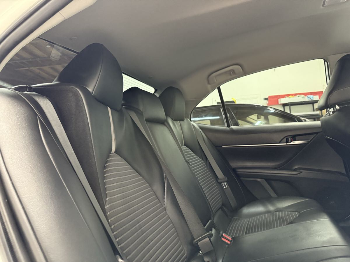 2022 Toyota Camry SE photo 19
