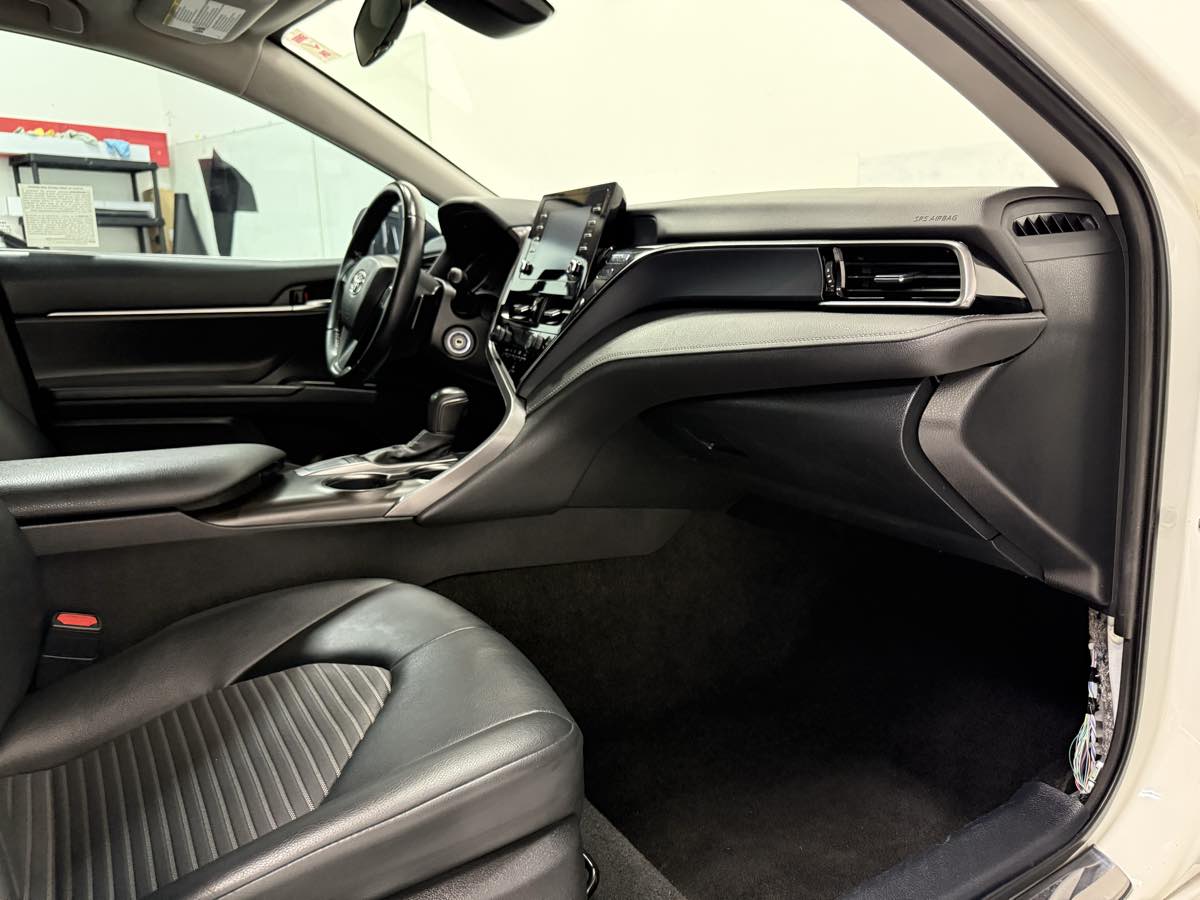 2022 Toyota Camry SE photo 24