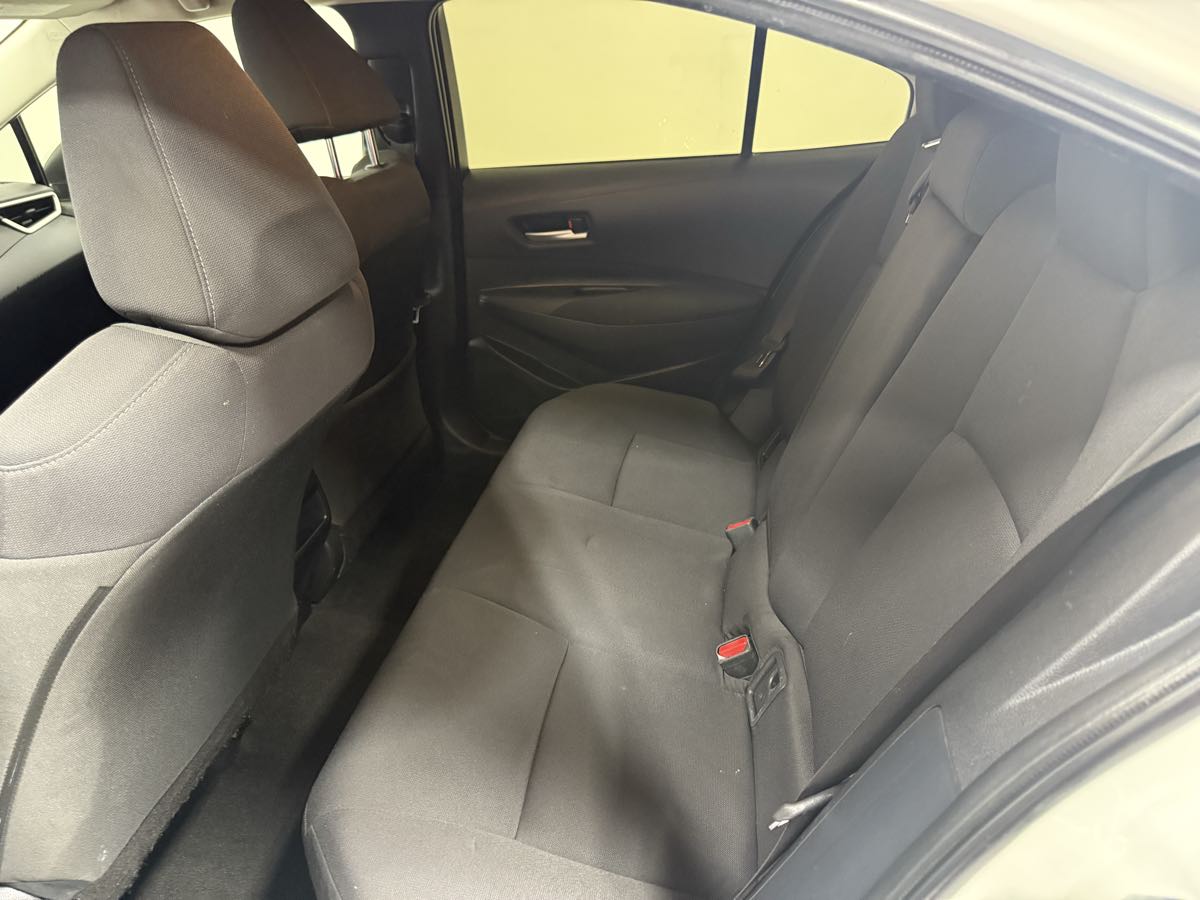2021 Toyota Corolla Hybrid LE photo 16