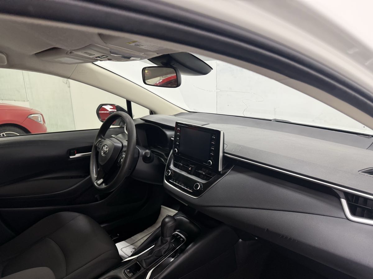 2021 Toyota Corolla Hybrid LE photo 23