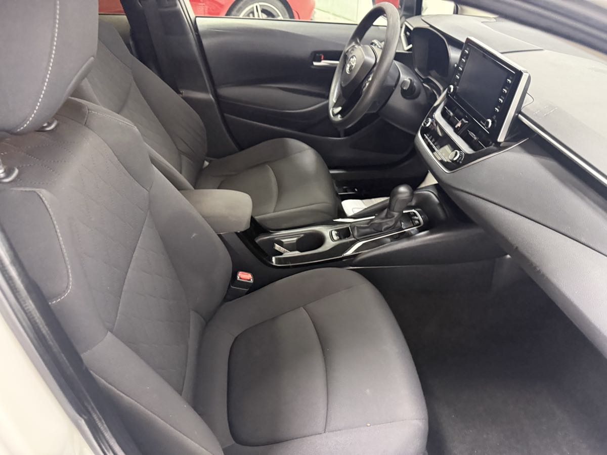 2021 Toyota Corolla Hybrid LE photo 24