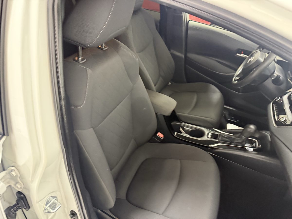 2021 Toyota Corolla Hybrid LE photo 25