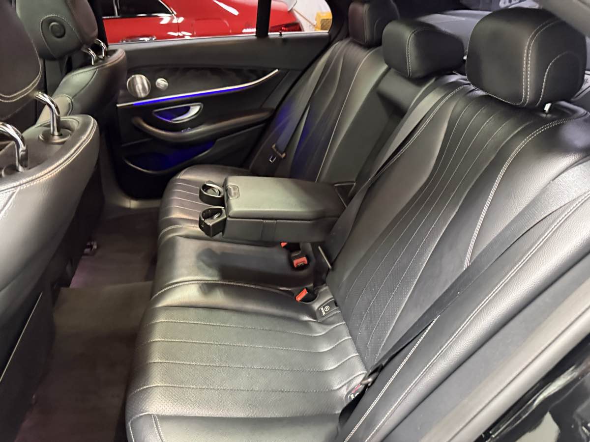 2020 Mercedes Benz E 350 photo 16