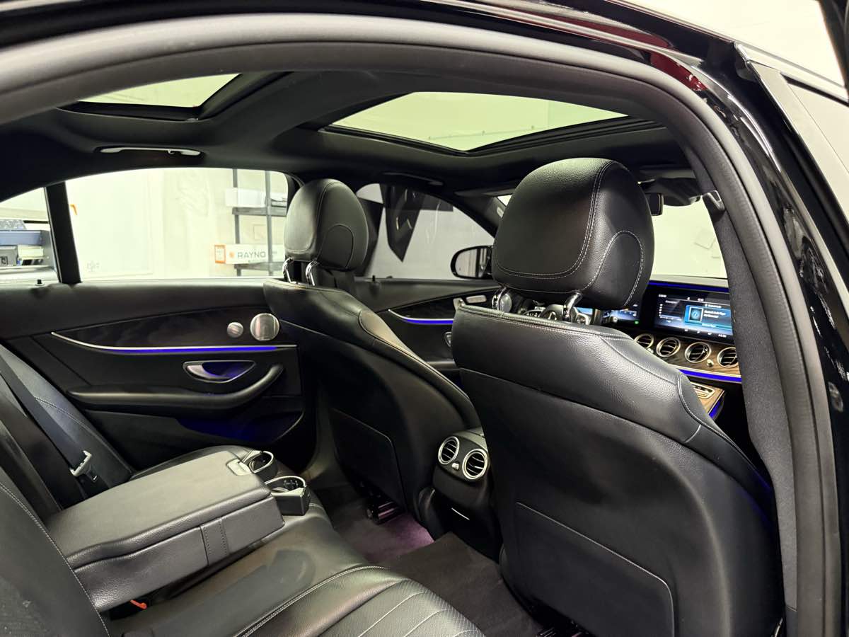 2020 Mercedes Benz E 350 photo 18