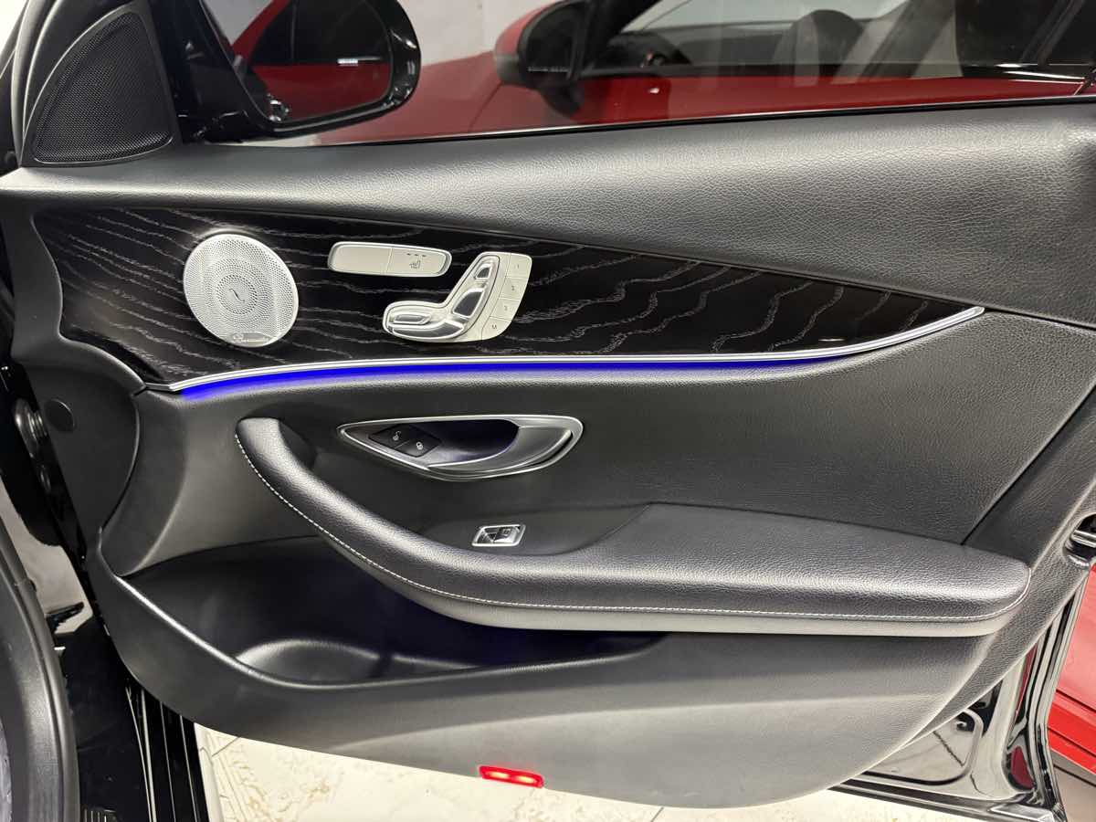 2020 Mercedes Benz E 350 photo 21