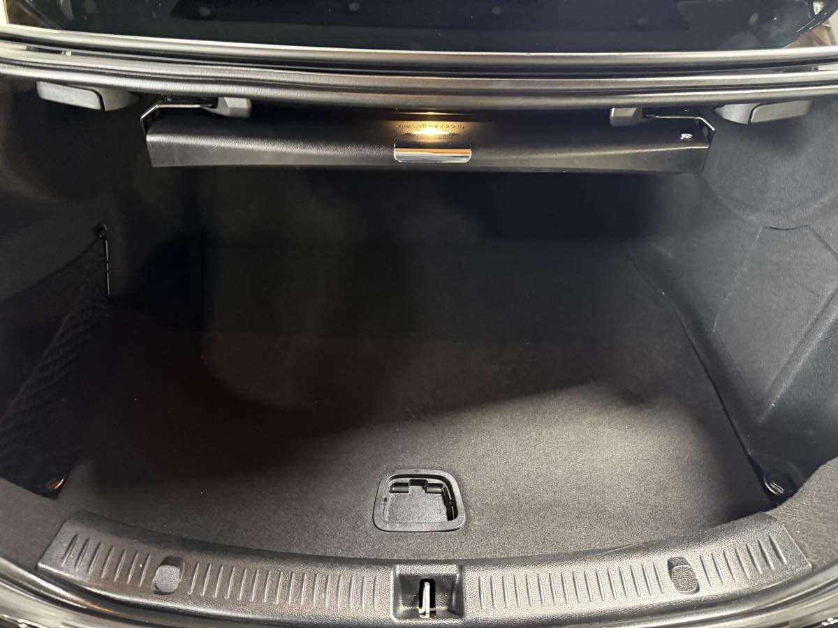 2020 Mercedes Benz E 350 photo 36