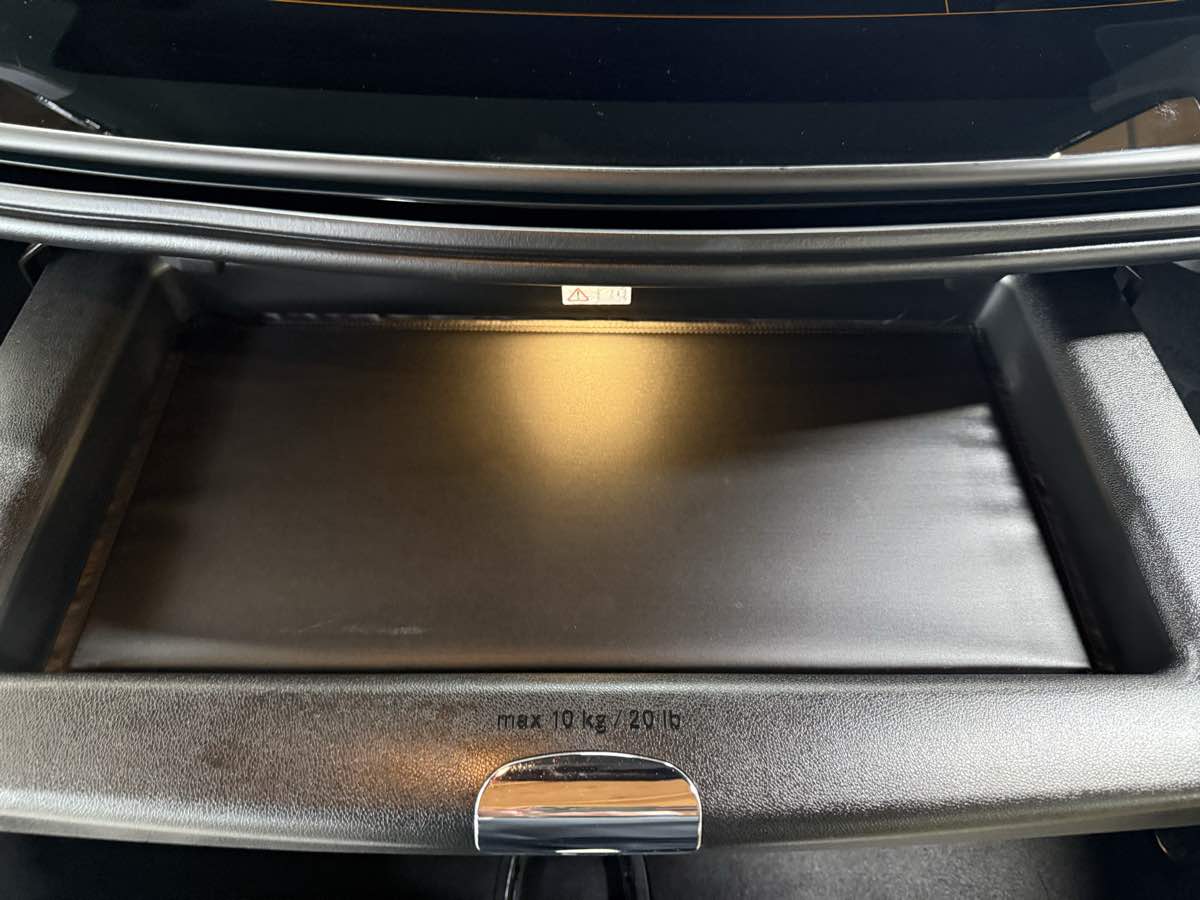 2020 Mercedes Benz E 350 photo 37