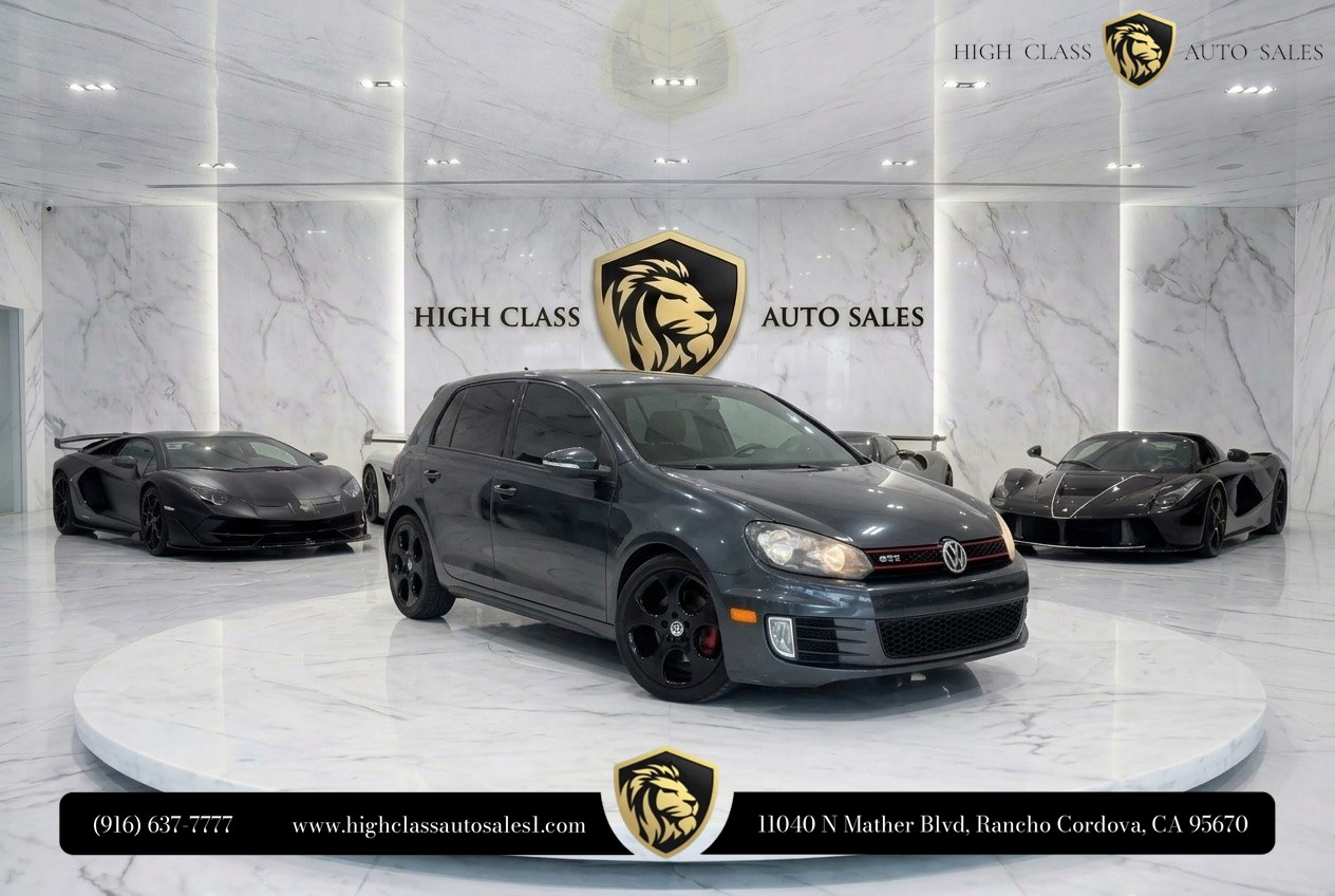 2013 Volkswagen Golf GTI's photo