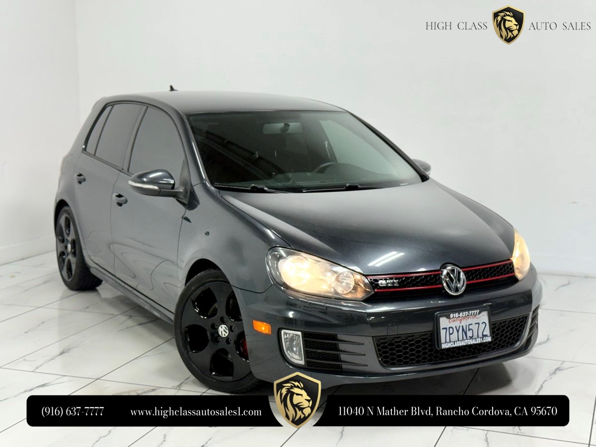2013 Volkswagen Golf GTI's photo