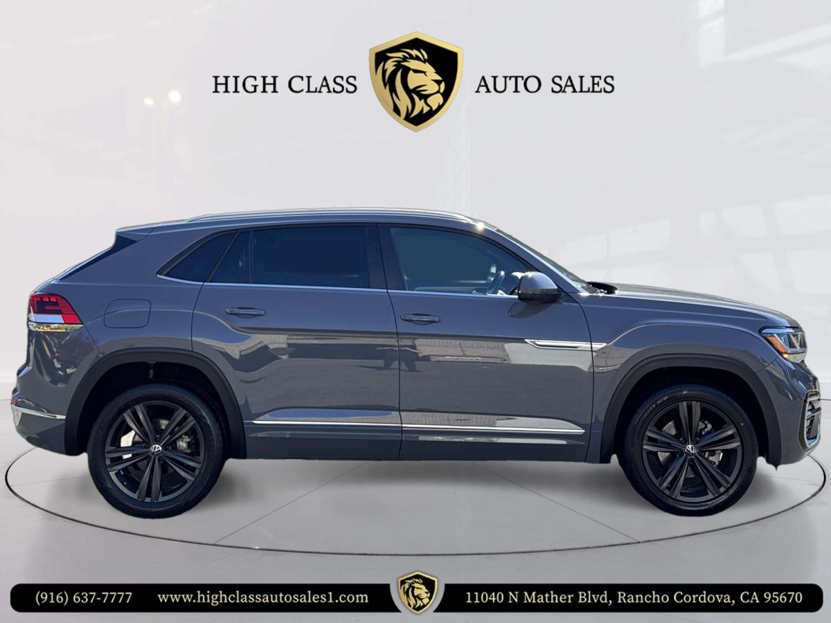 2021 Volkswagen Atlas Cross Sport V6 SE Technology R-Line photo 3
