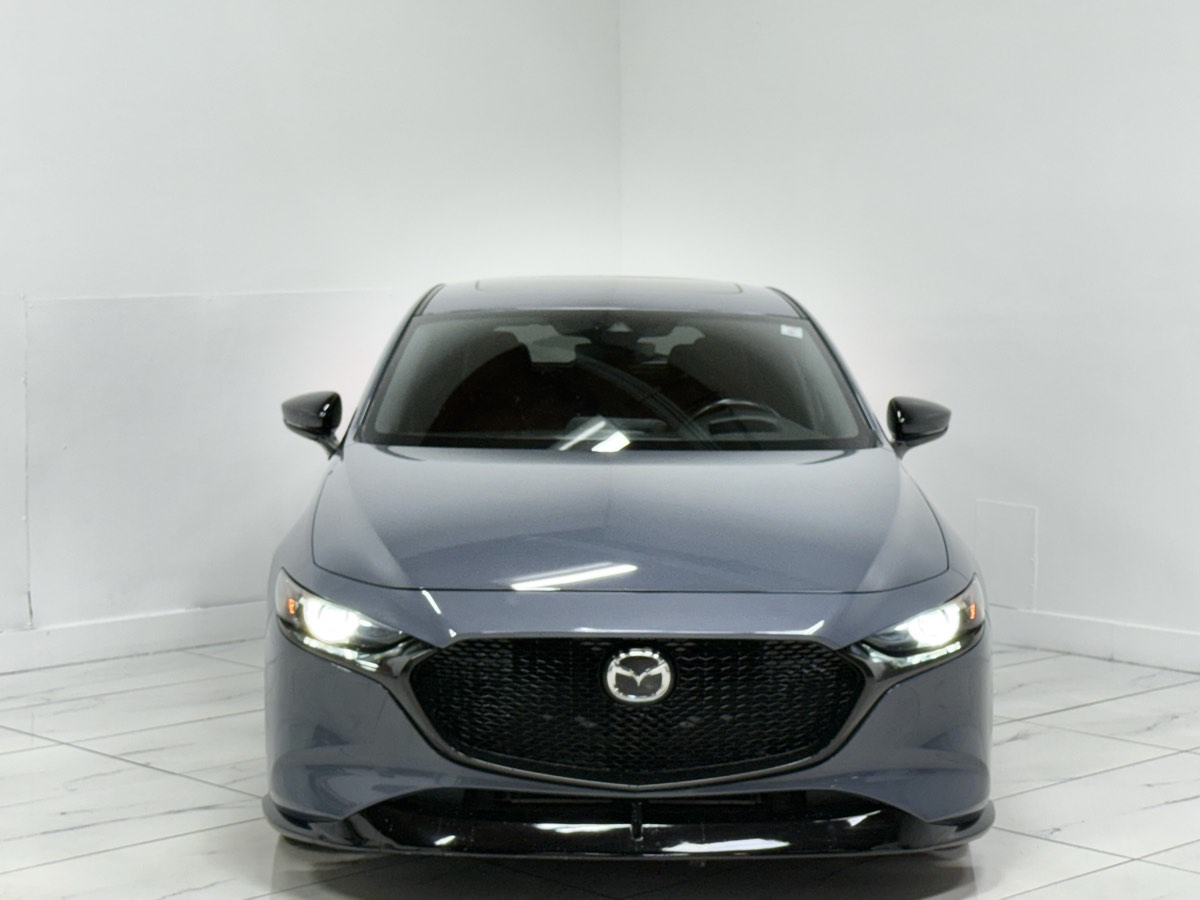 2021 Mazda Mazda3 Hatchback Premium photo 2