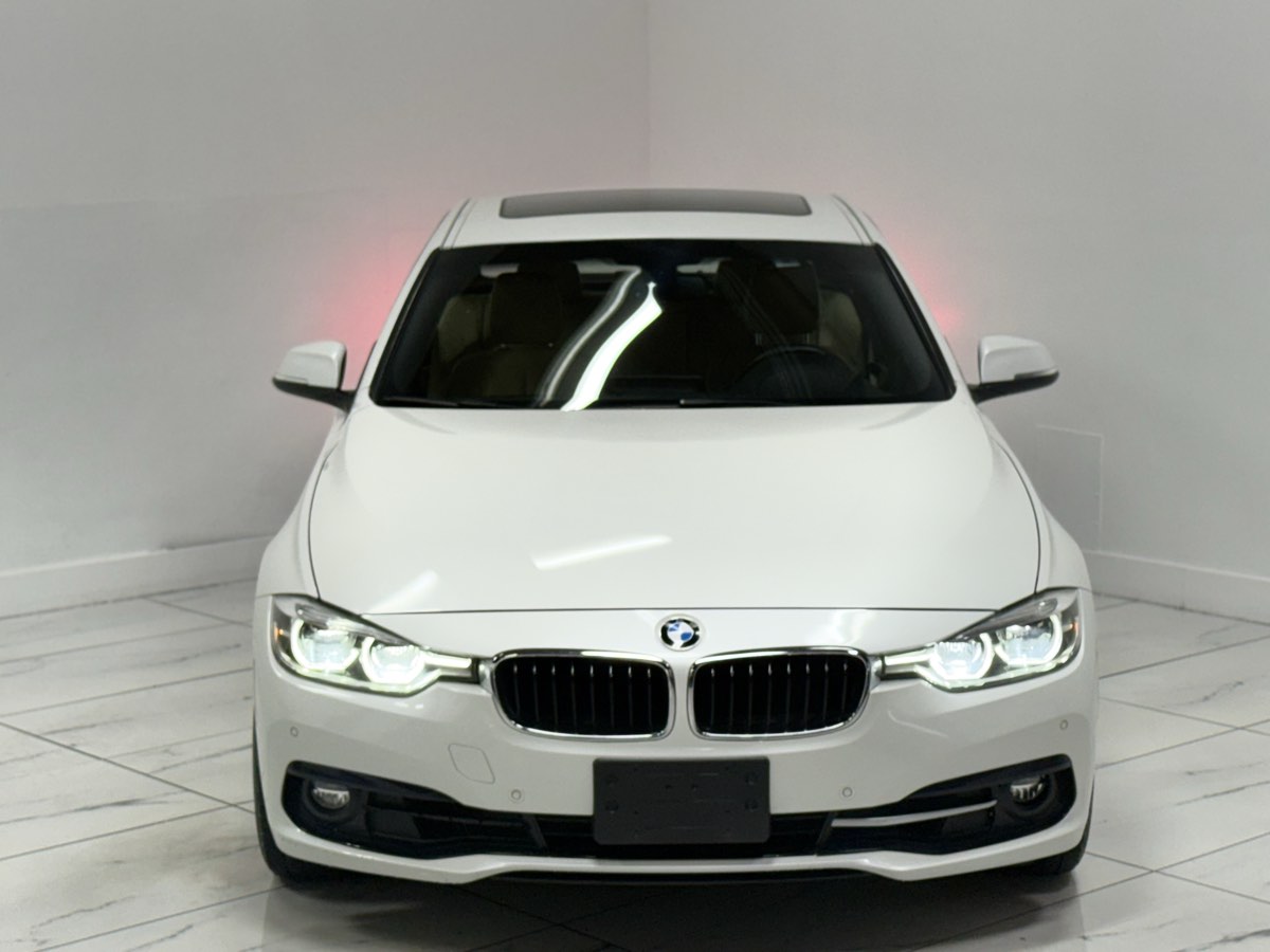 2017 Bmw 330i photo 2