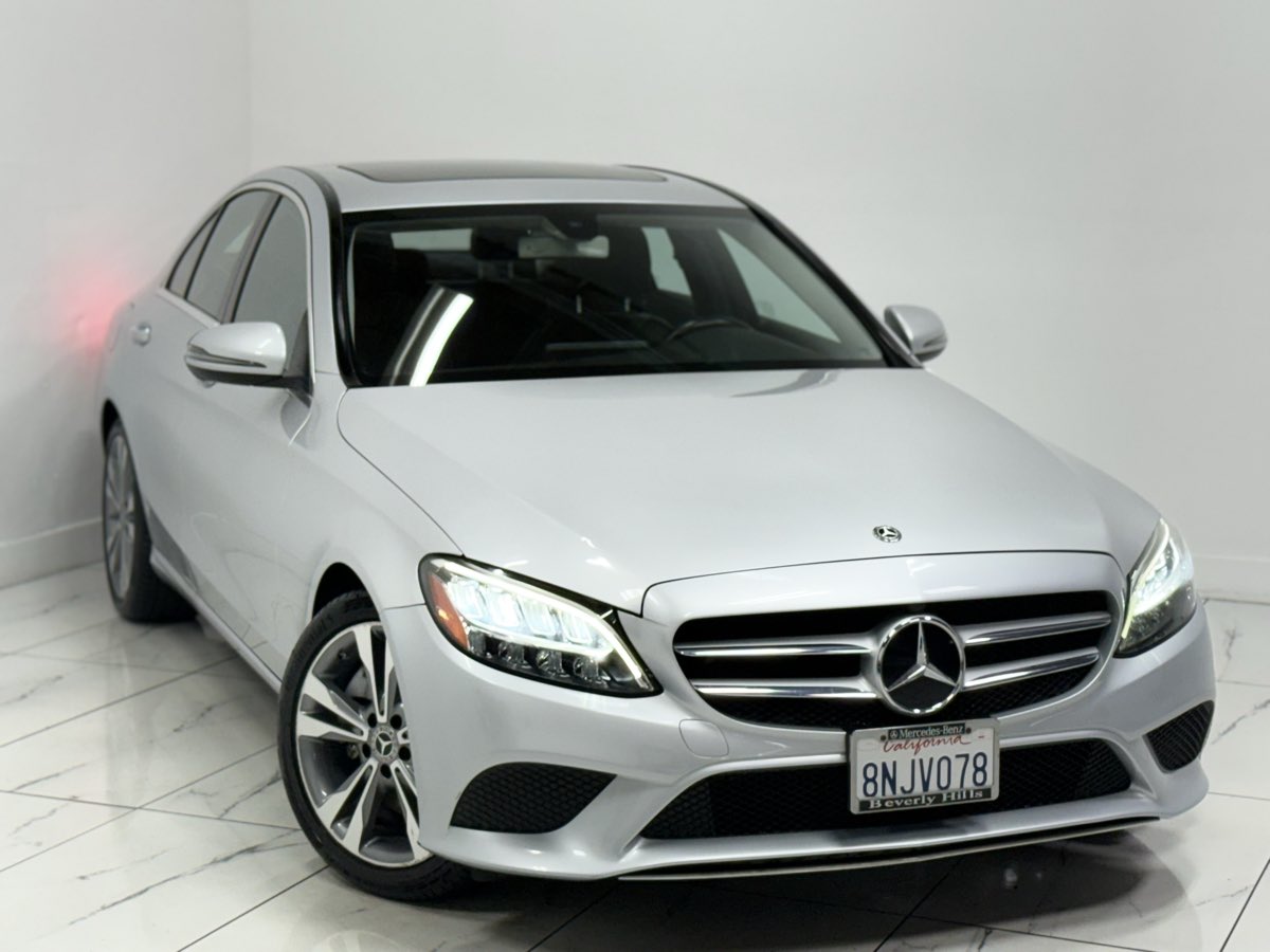 2020 Mercedes Benz C 300 Sedan photo 2