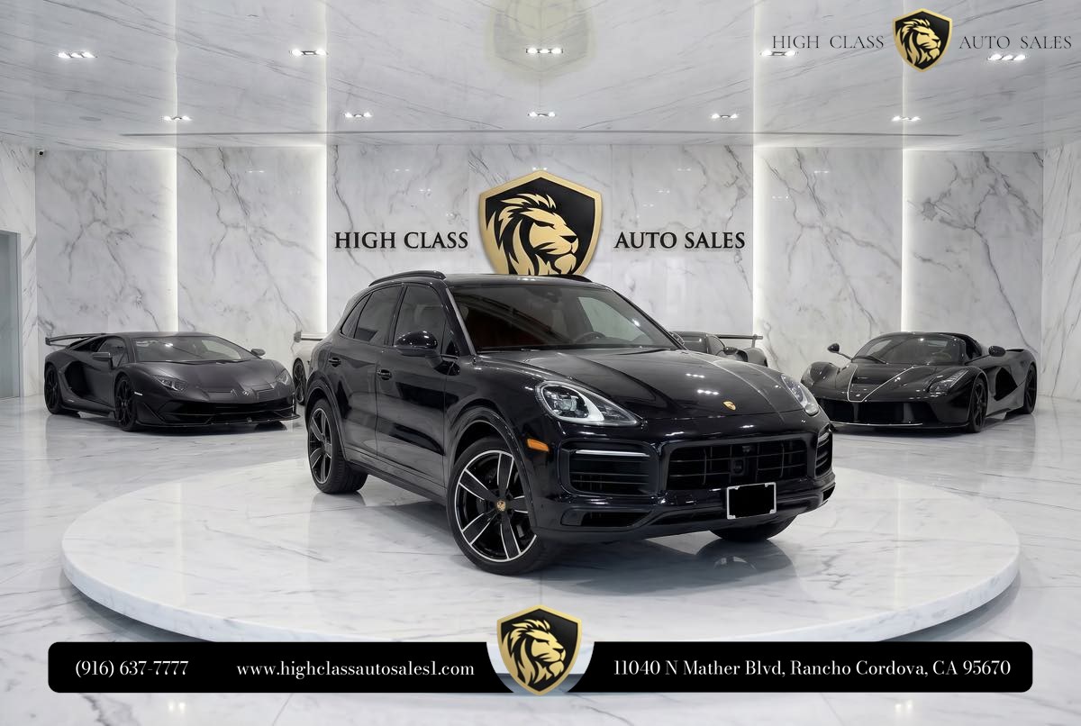 2022 Porsche Cayenne Platinum Edition's photo