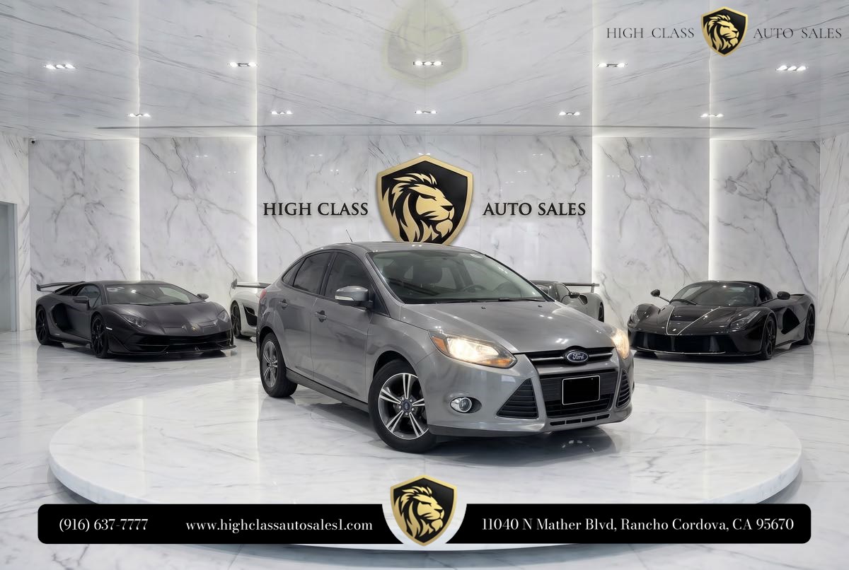 2014 Ford Focus Sedan SE's photo