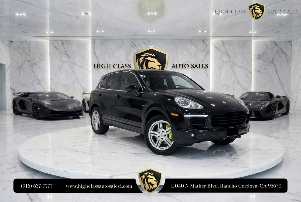 2016 Porsche Cayenne S E-Hybrid's photo
