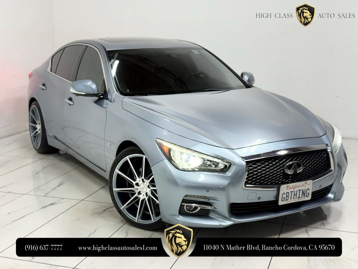 2015 INFINITI Q50 Premium's photo