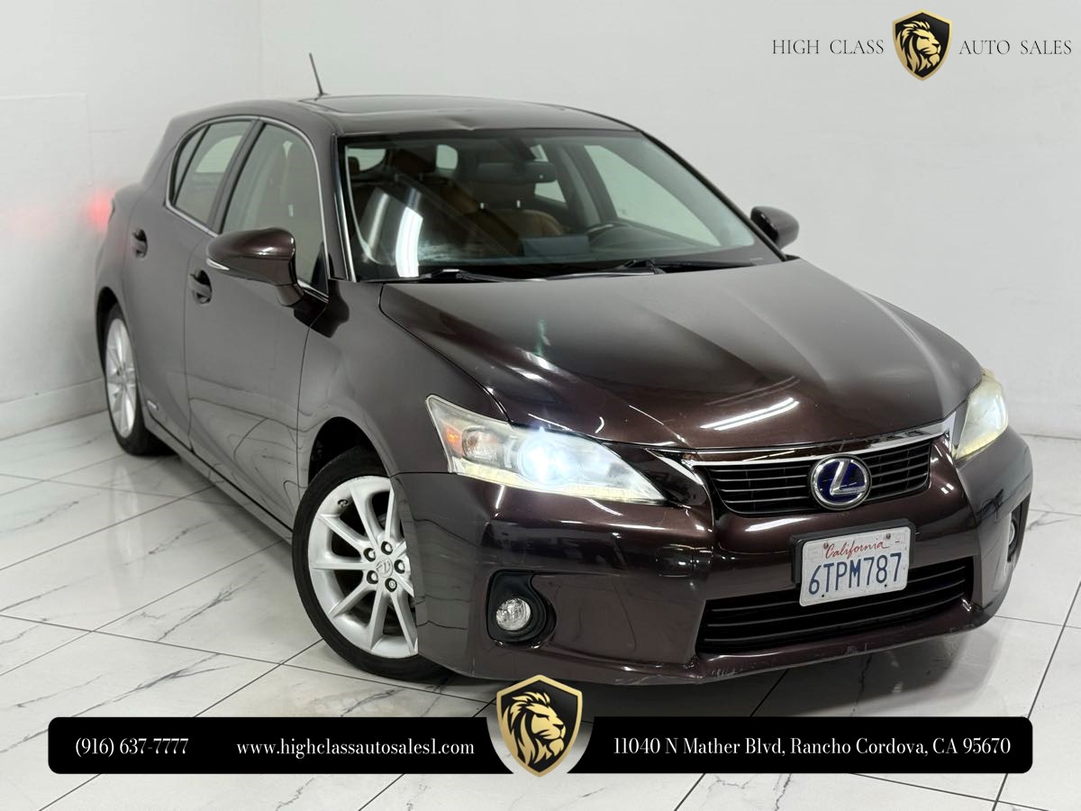 2011 Lexus CT 200h's photo