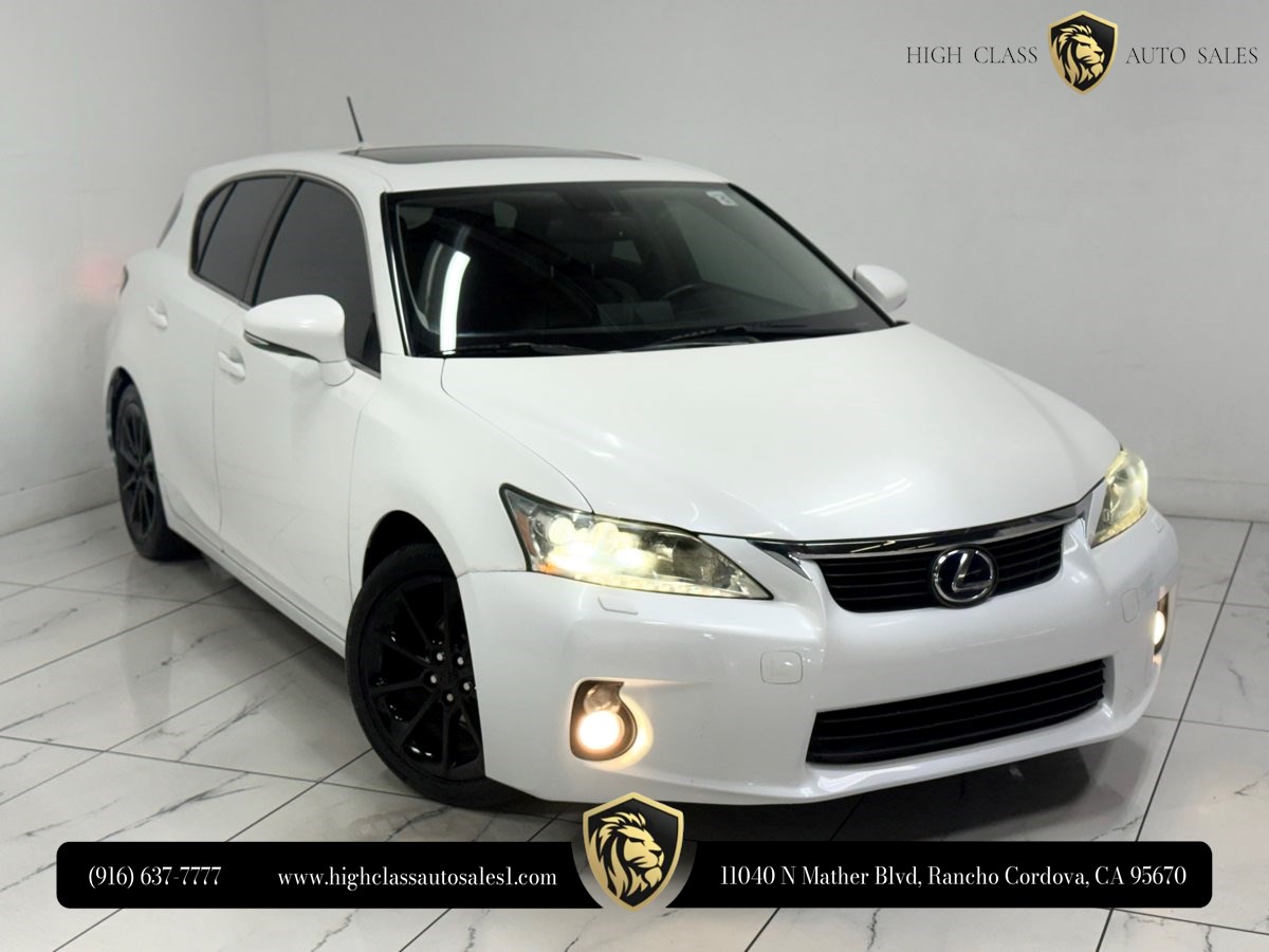2011 Lexus CT 200h's photo