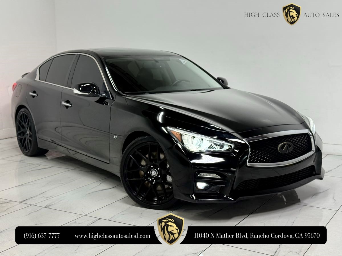 2015 INFINITI Q50 Sport
