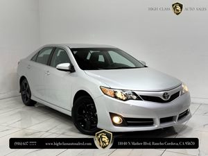 View 2014 Toyota Camry 
