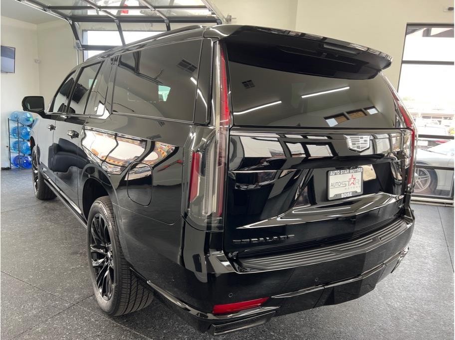2023 Cadillac Escalade ESV Sport Platinum - Photo 4