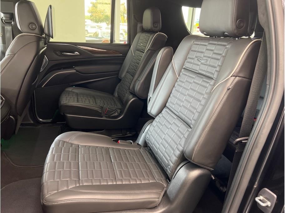 2023 Cadillac Escalade ESV Sport Platinum - Photo 11