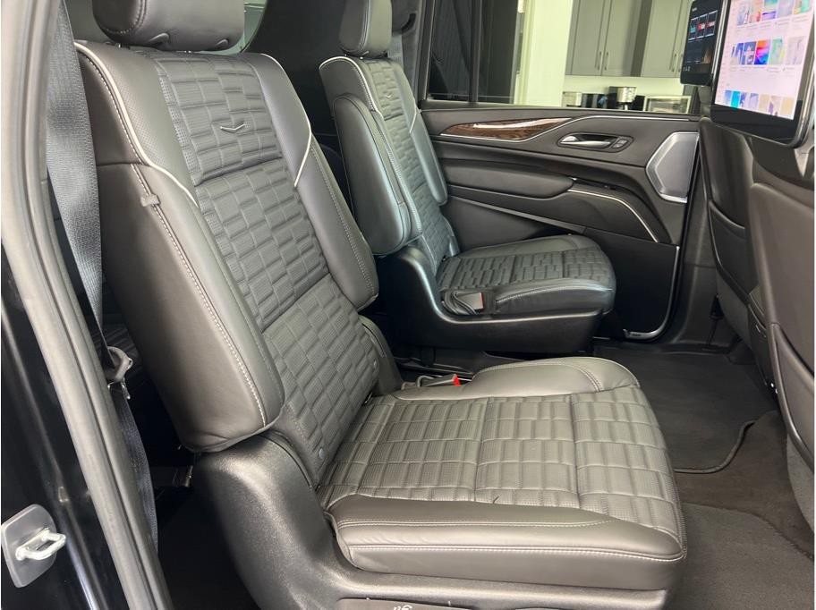 2023 Cadillac Escalade ESV Sport Platinum - Photo 33