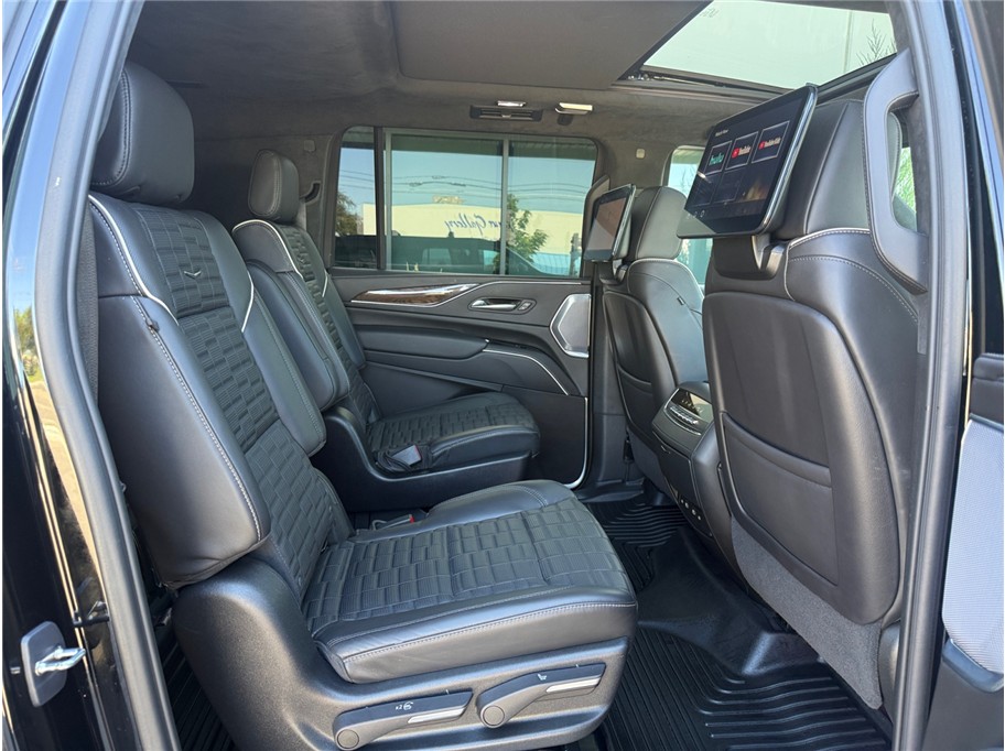 2023 Cadillac Escalade ESV Sport Platinum - Photo 36