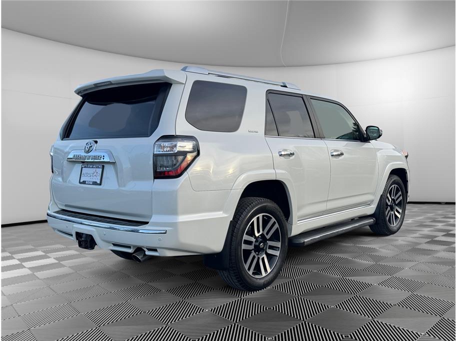 2016 Toyota 4Runner Limited photo 5