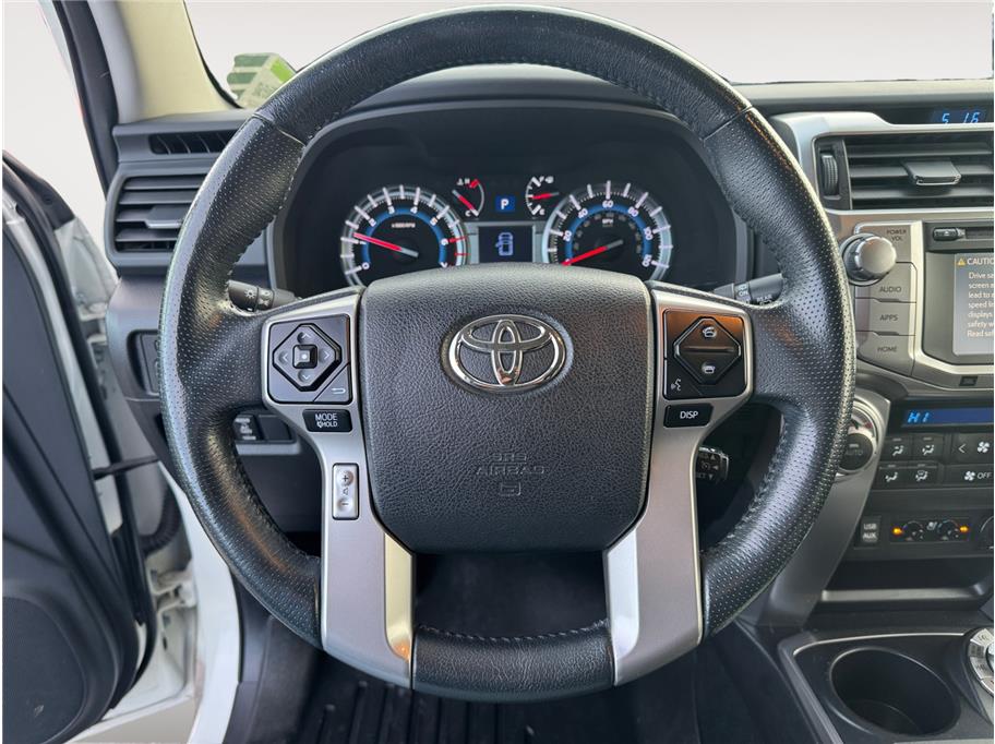 2016 Toyota 4Runner Limited photo 12