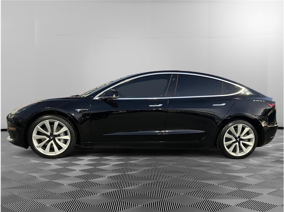 2018 Tesla Model 3 Base photo 2