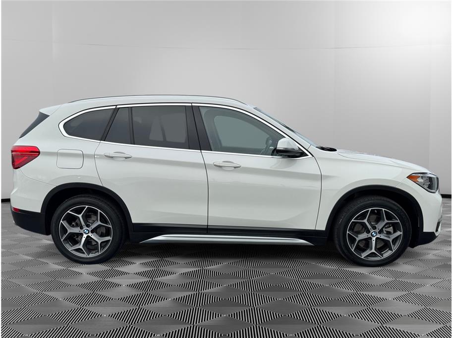 2019 BMW X1 28i photo 6