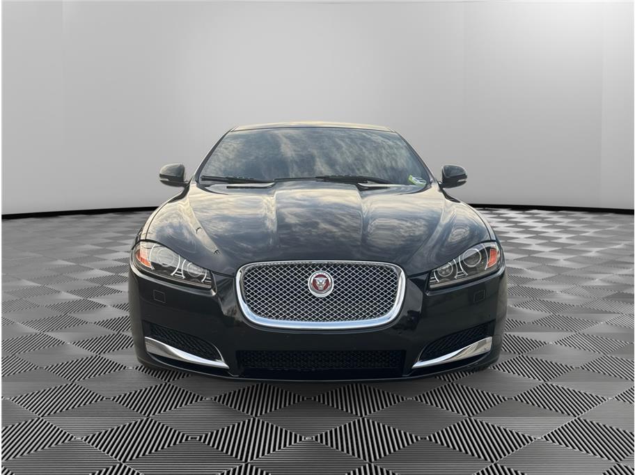 2015 Jaguar XF Portfolio photo 8