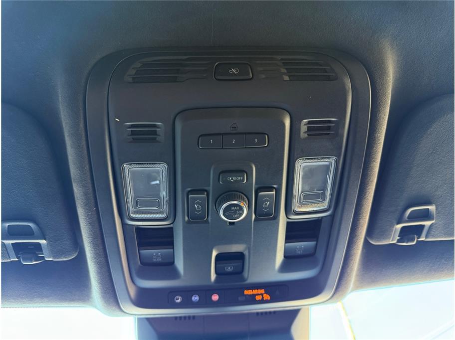 2023 Cadillac Escalade ESV Sport Platinum - Photo 24