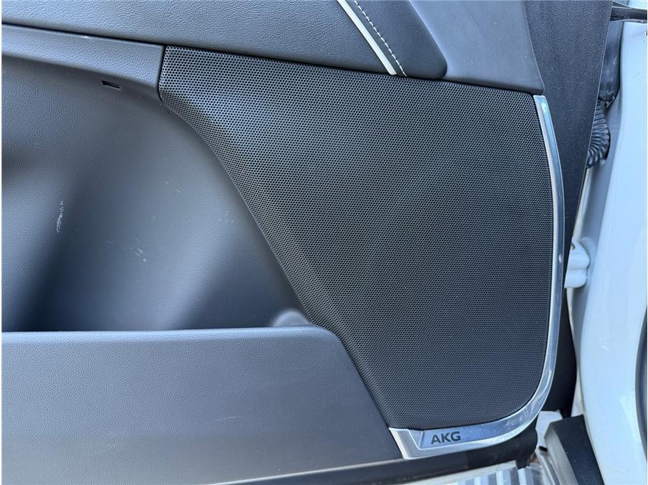 2023 Cadillac Escalade ESV Sport Platinum - Photo 29