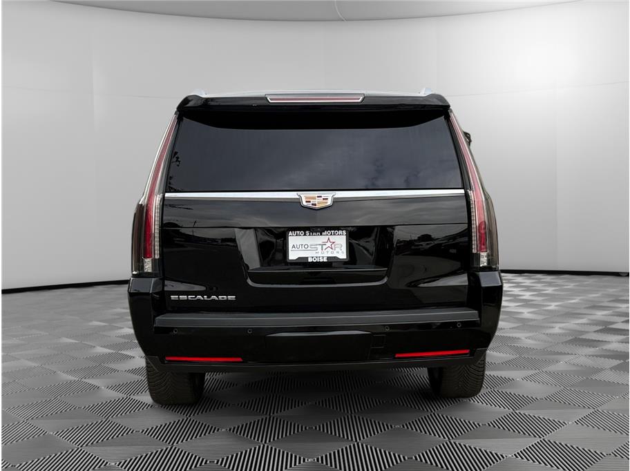 2018 Cadillac Escalade ESV Premium Luxury photo 3