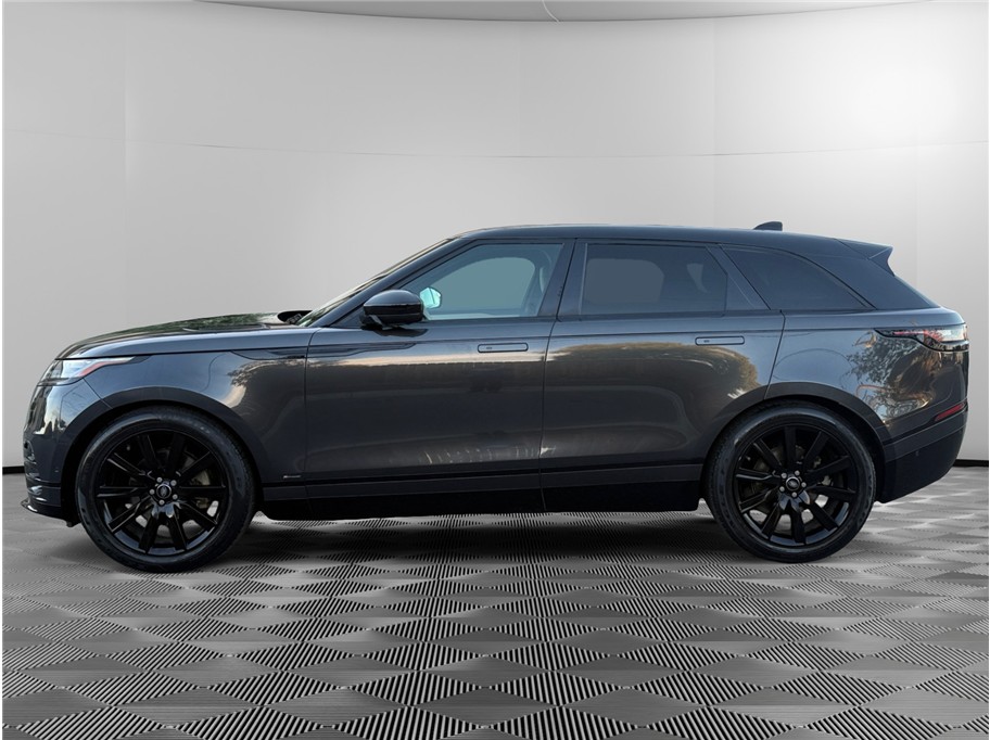 2018 Land Rover Range Rover Velar R-Dynamic HSE photo 2