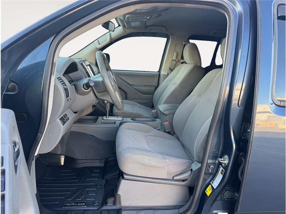 2019 Nissan Frontier SV - Photo 9