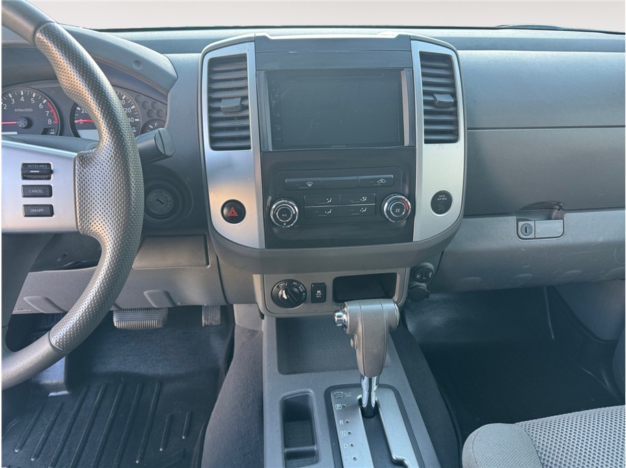 2019 Nissan Frontier SV - Photo 11