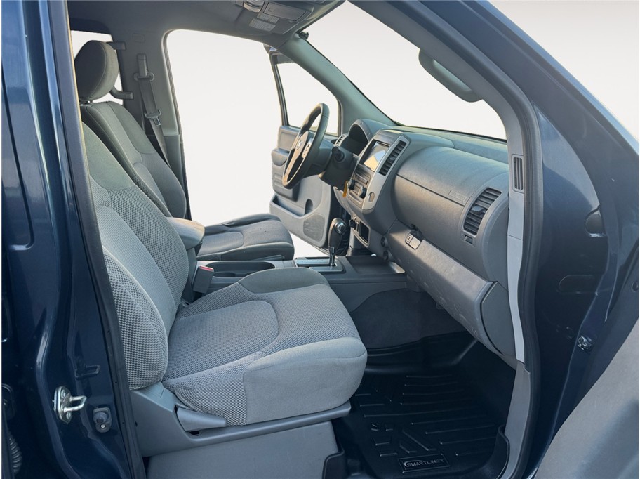 2019 Nissan Frontier SV - Photo 15