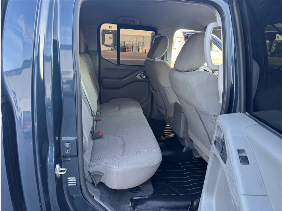 2019 Nissan Frontier SV - Photo 16