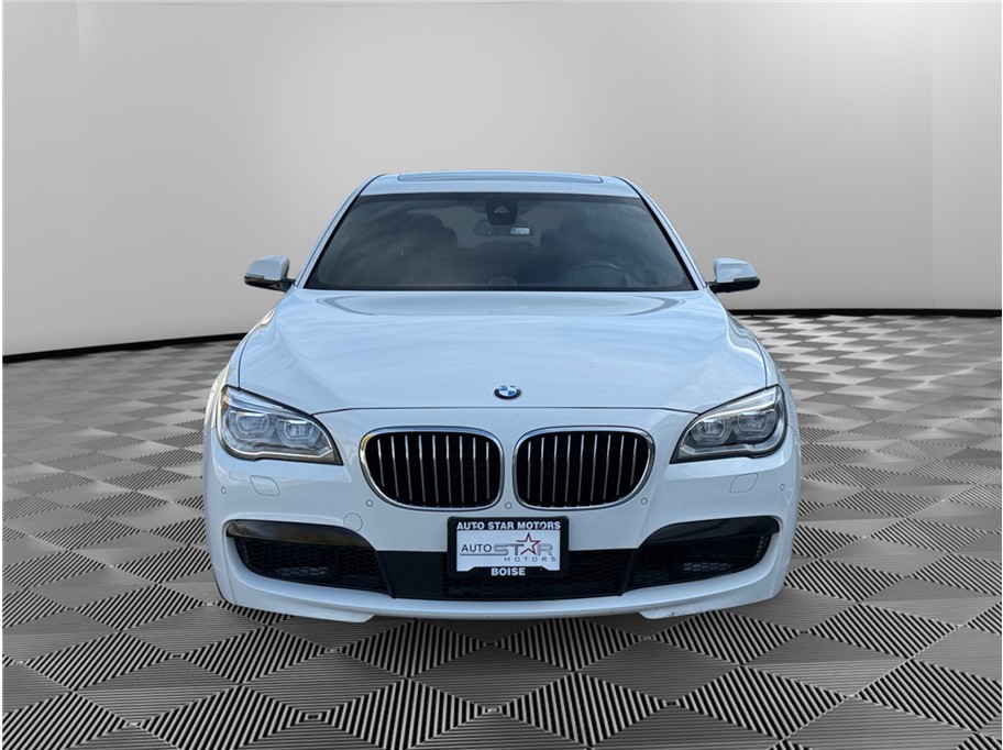 2015 BMW 7 Series 750Li - Photo 8