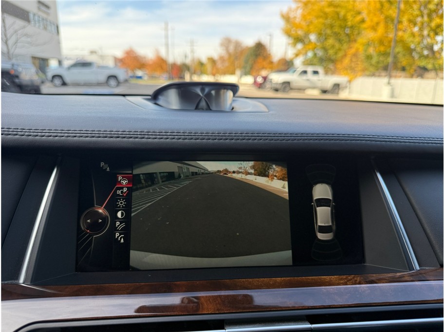 2015 BMW 7 Series 750Li - Photo 18