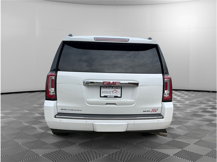 2019 GMC Yukon Denali - Photo 4