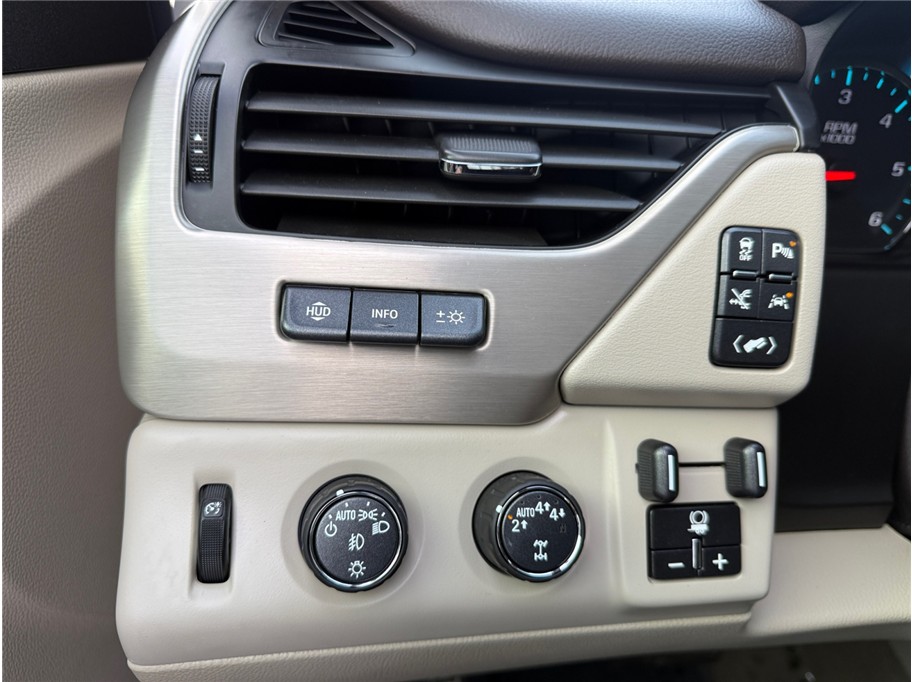 2019 GMC Yukon Denali - Photo 28