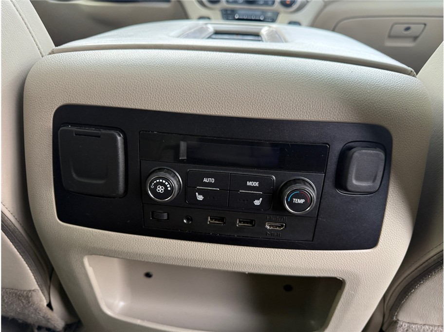 2019 GMC Yukon Denali - Photo 38